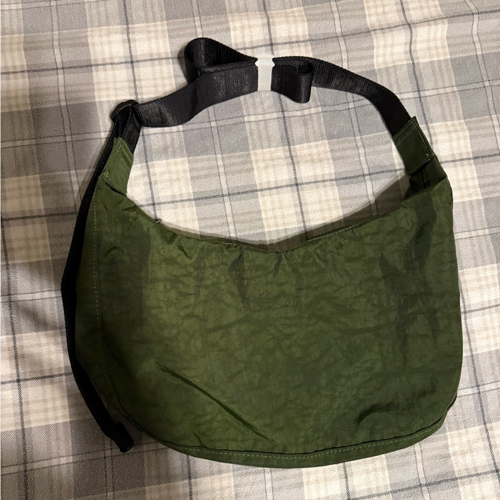 Bay laurel medium crescent